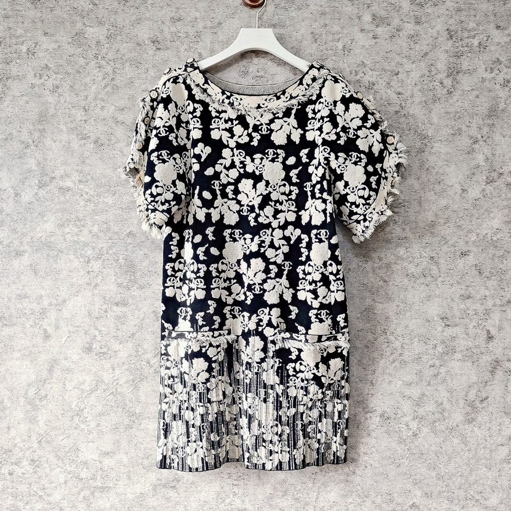 Authentic CHANEL Monochrome Floral Patterned Fabric
